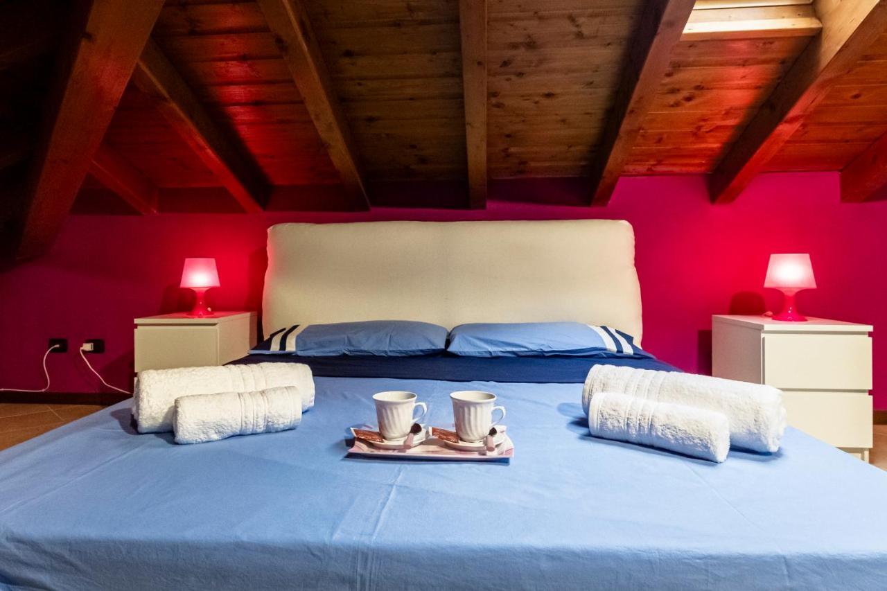 Ferienwohnung Leonardo Academy In 5' - Parcheggio Gratis - Laghi & Wi-Fi Sesto Calende Exterior foto